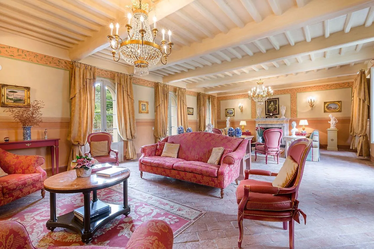Coselli 's Collection. Luxury Villas Rental Capannori